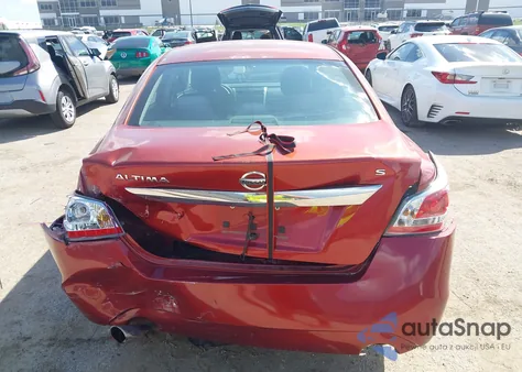 2015 Nissan Altima 2.5/2.5 S/2.5 Sl/2.5 Sv из США, поврежденный, VIN 1N4AL3AP3FC255201